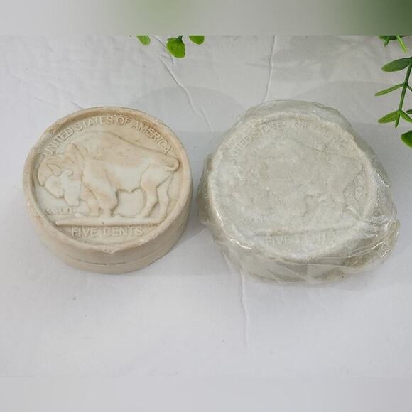 Avon  The first Buffalo Nickel 1913 Soap Dish Cigarette Cigar Ashtray and soaps - Picture 4 of 5